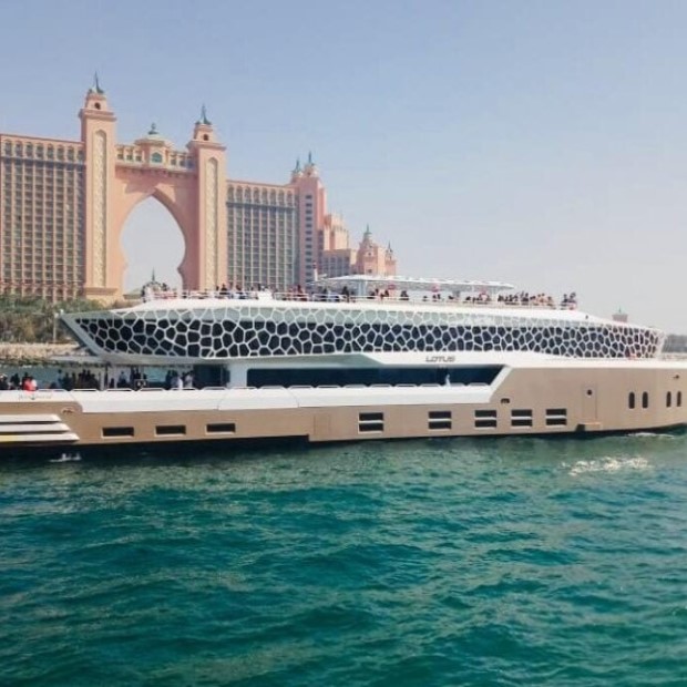 Mega Yacht Lotus (БИЛЕТ)